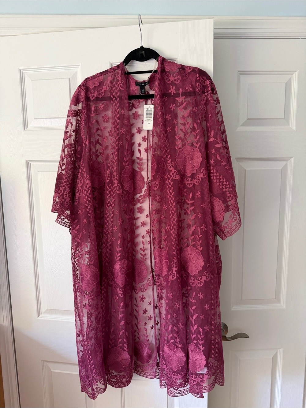 Torrid Crochet Lace Kimono Jacket - light Amethyst Floral